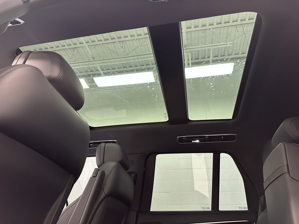 2023 Land Rover Range Rover SE photo 39