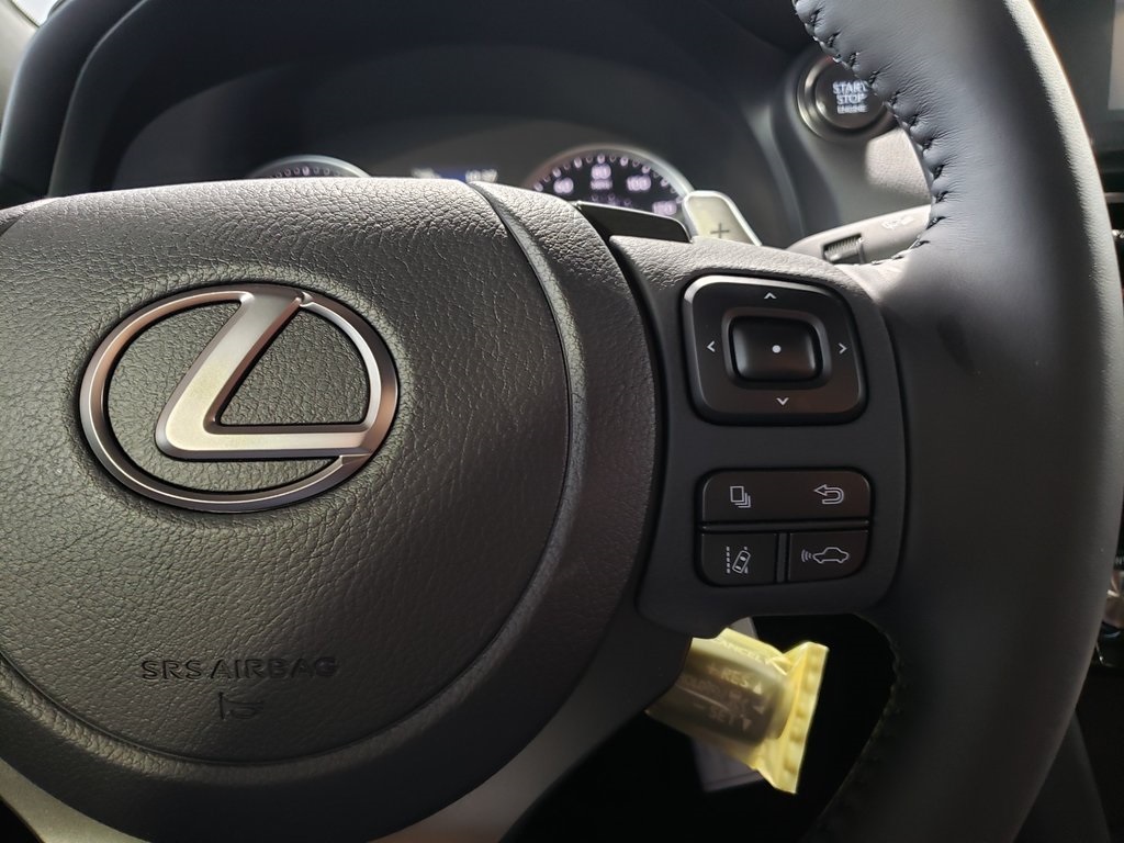 2025 Lexus IS 300 photo 16