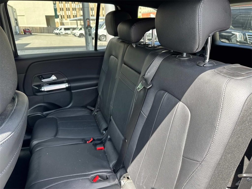 2021 Mercedes Benz GLB 250 photo 14