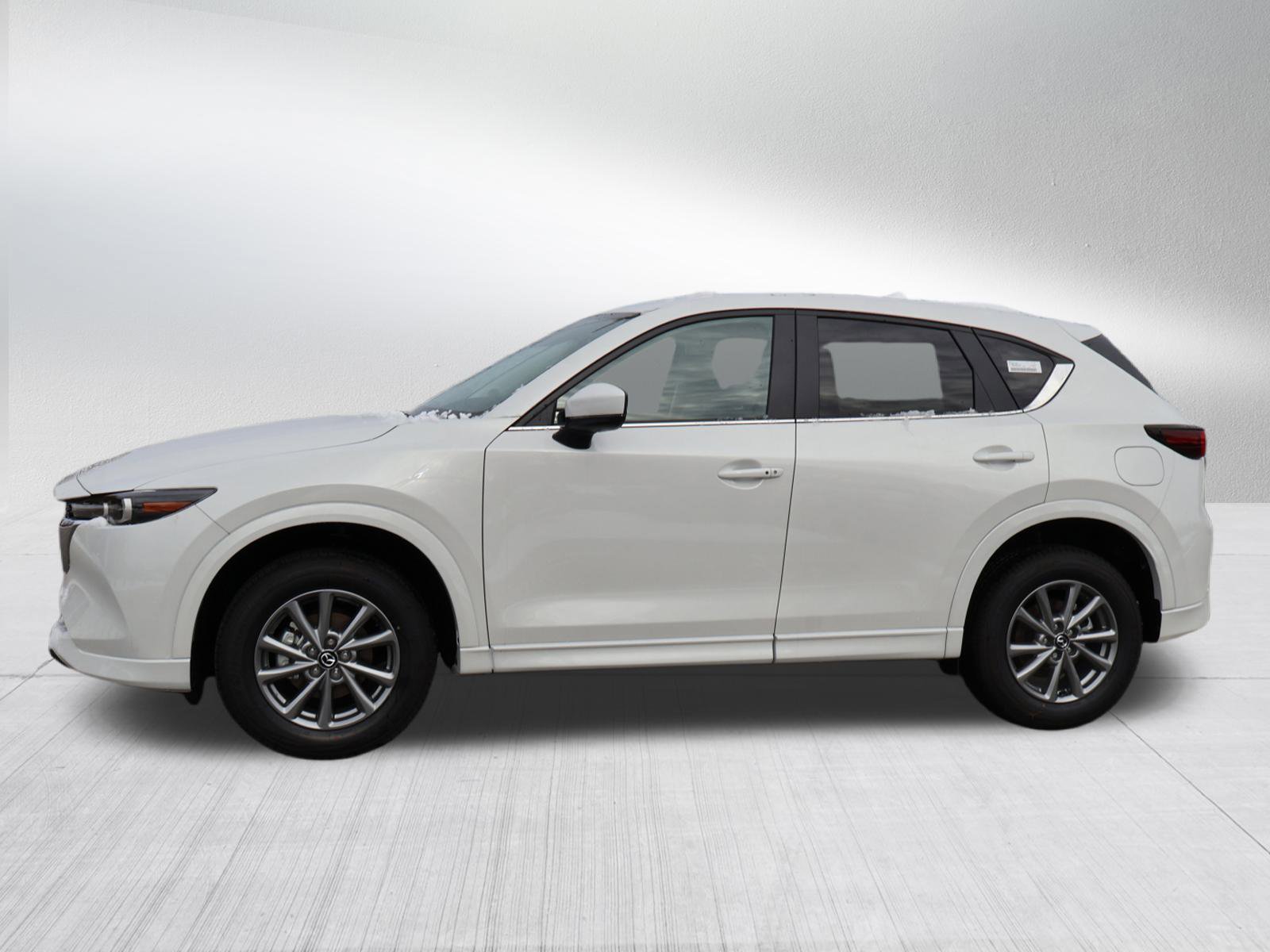 2025 Mazda CX-5 2.5 Select photo 4