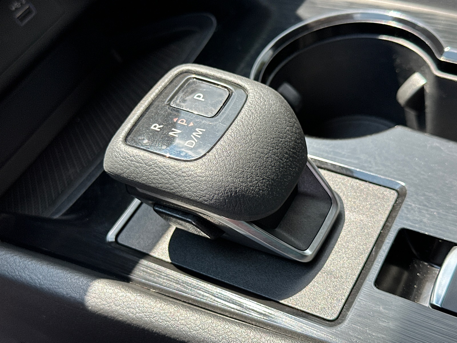 2023 Nissan Rogue SV photo 32