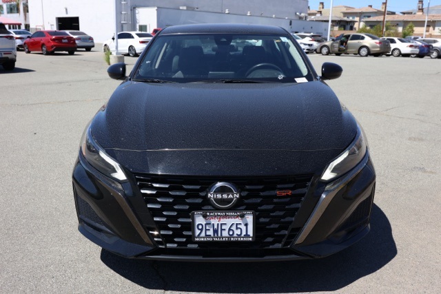 2023 Nissan Altima 2.5 SR photo 7