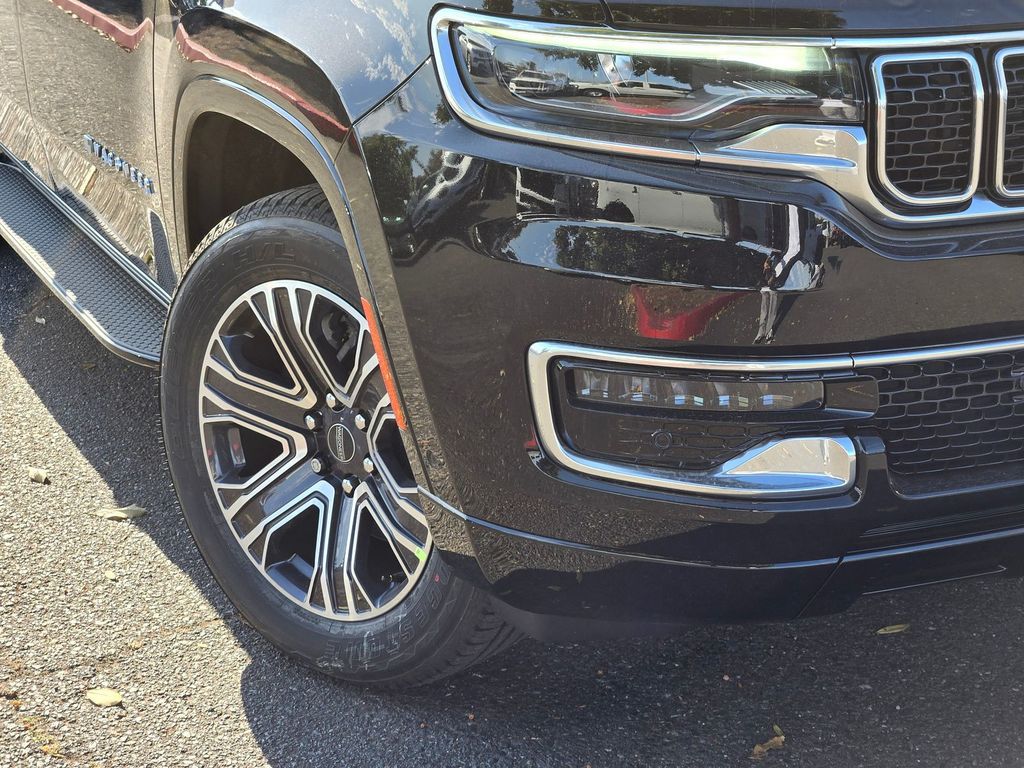 2025 Jeep Wagoneer L Base photo 5