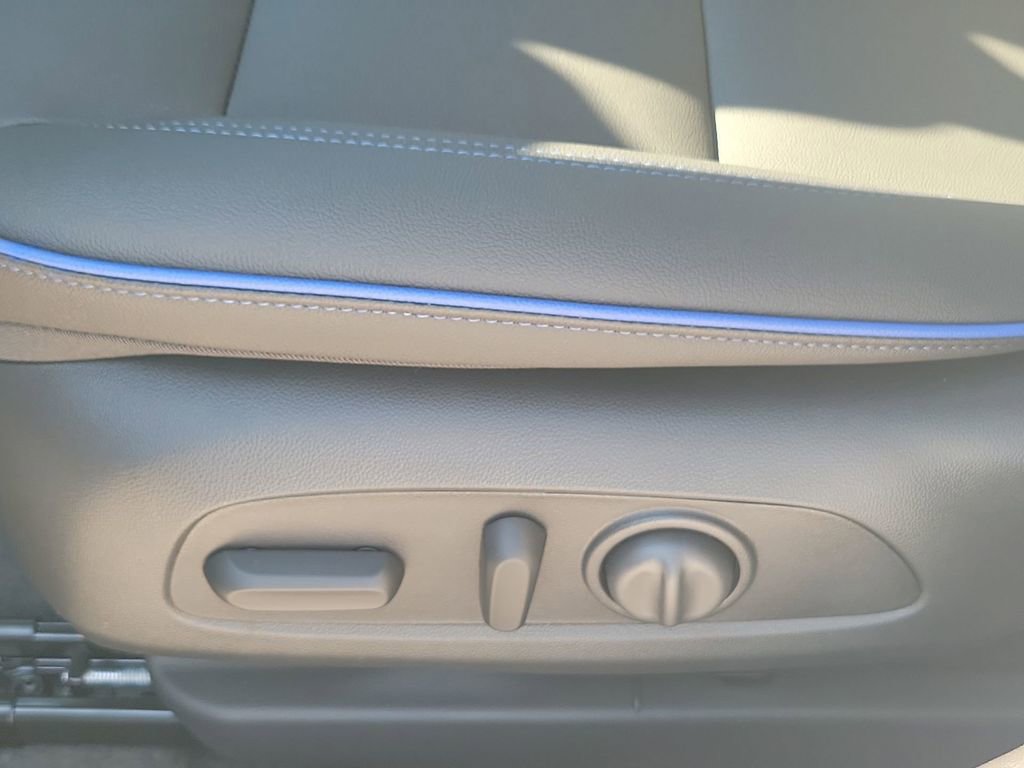 2025 Buick Envista ST photo 27