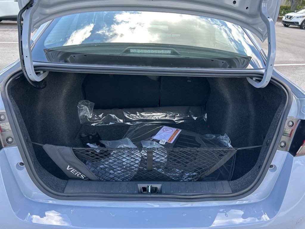 2025 Nissan Versa SV photo 36