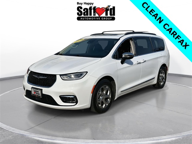 2023 Chrysler Pacifica Limited's photo