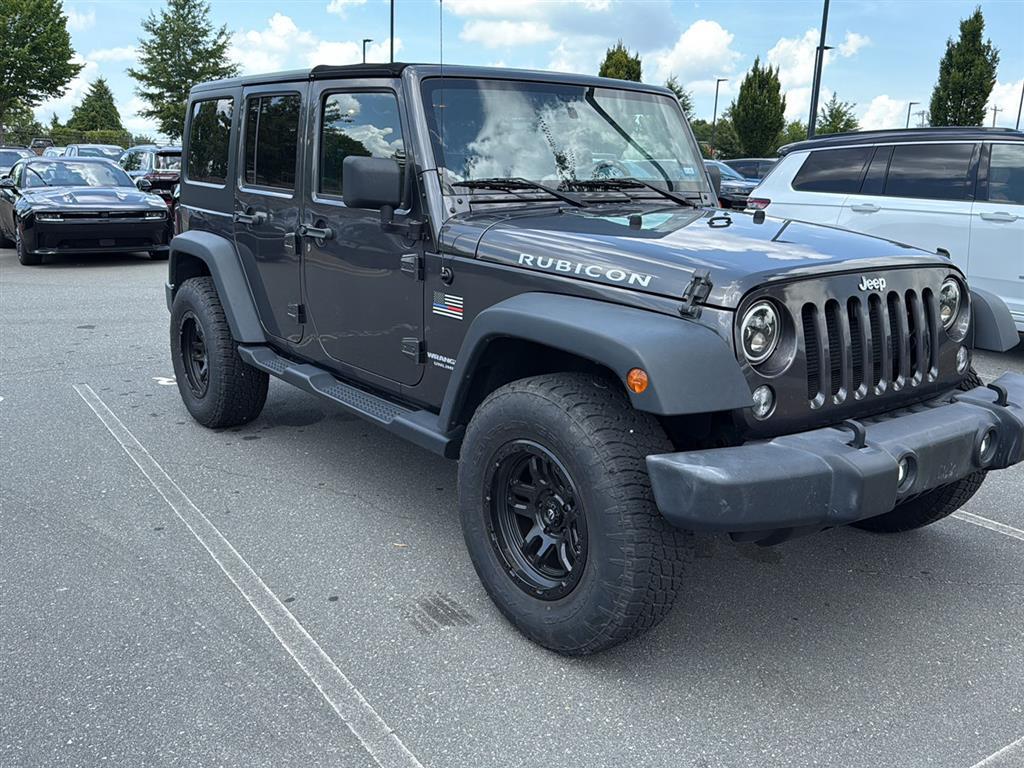 2017 Jeep Wrangler Unlimited Rubicon photo 2