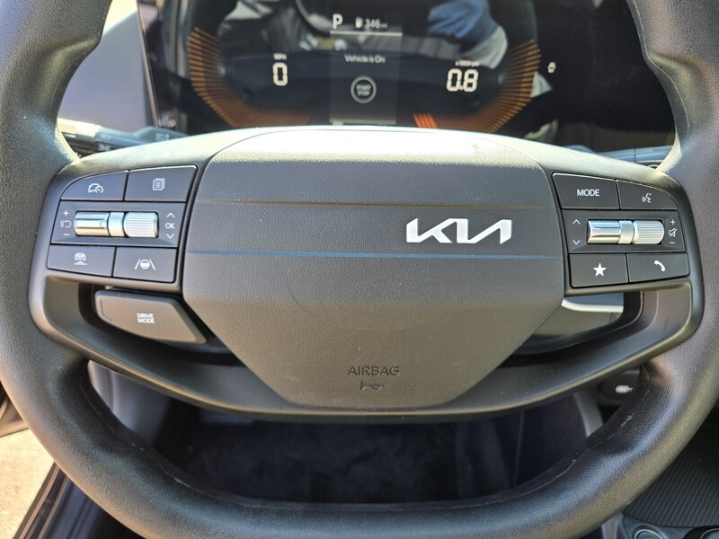 2025 Kia K4 LXS photo 20