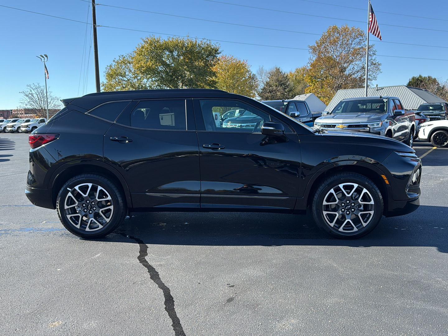 2025 Chevrolet Blazer RS photo 3