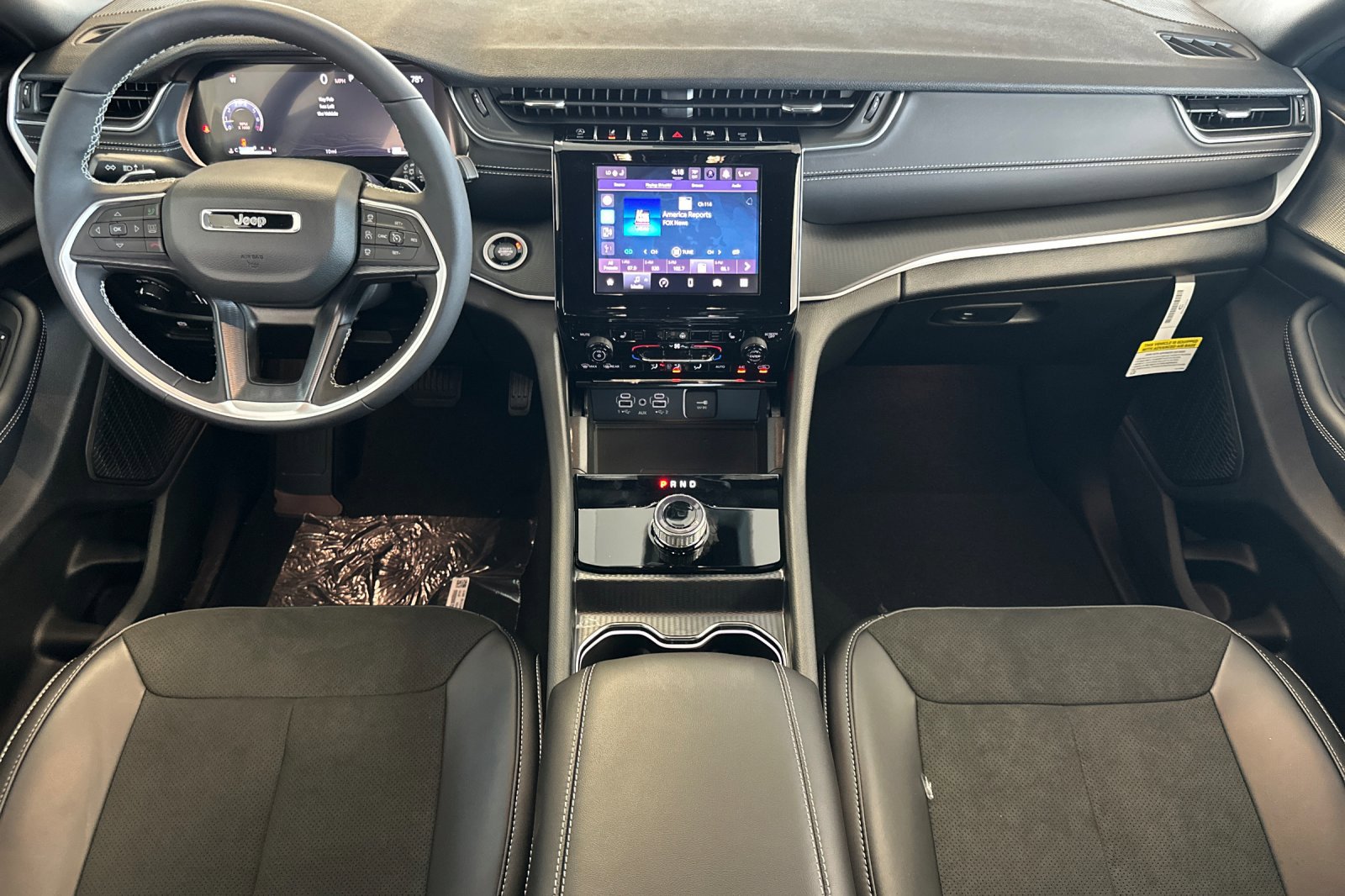2025 Jeep Grand Cherokee Altitude X photo 13