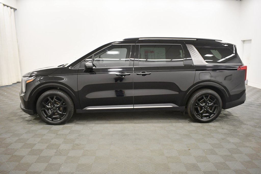2025 Kia Carnival SX Prestige photo 3