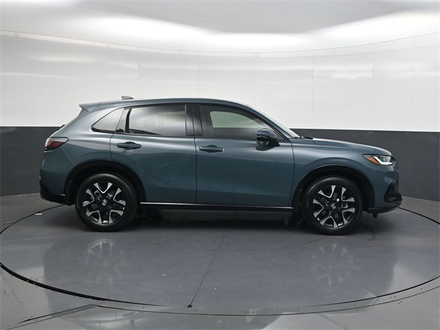 2026 Honda HR-V EX-L photo 2