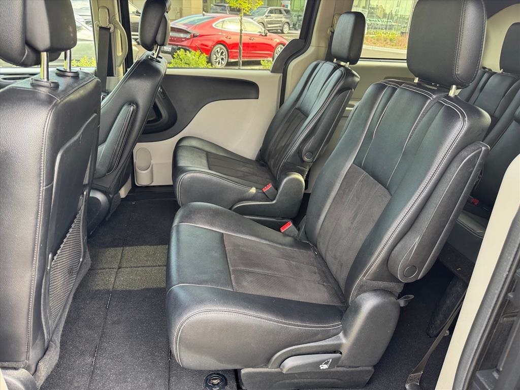 2020 Dodge Grand Caravan SXT photo 7