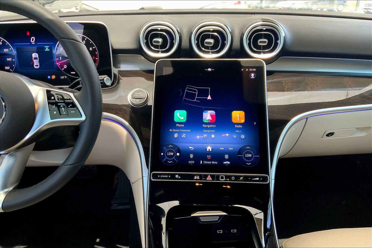 2025 Mercedes Benz C 300 photo 9