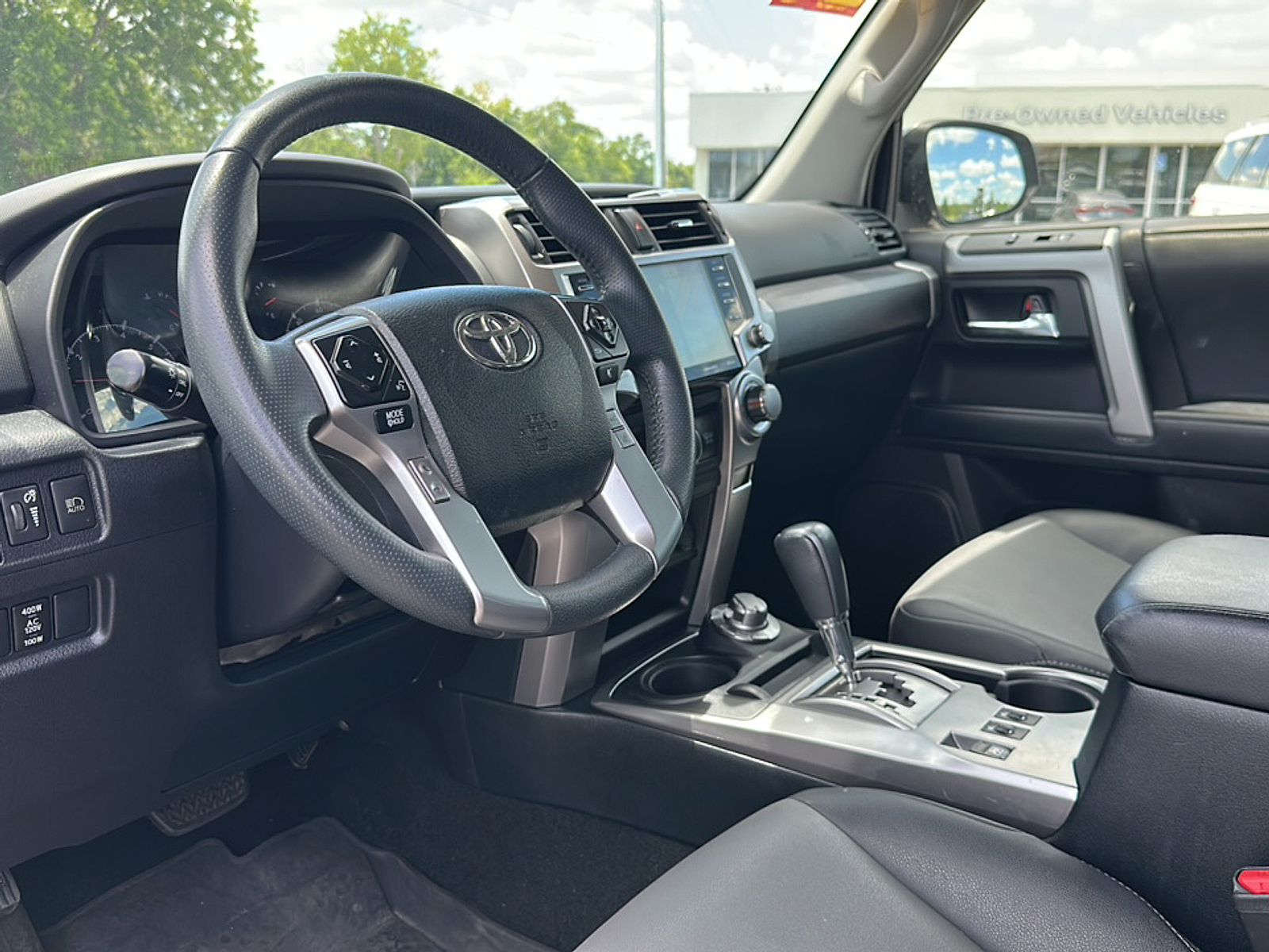 2021 Toyota 4Runner SR5 Premium photo 2
