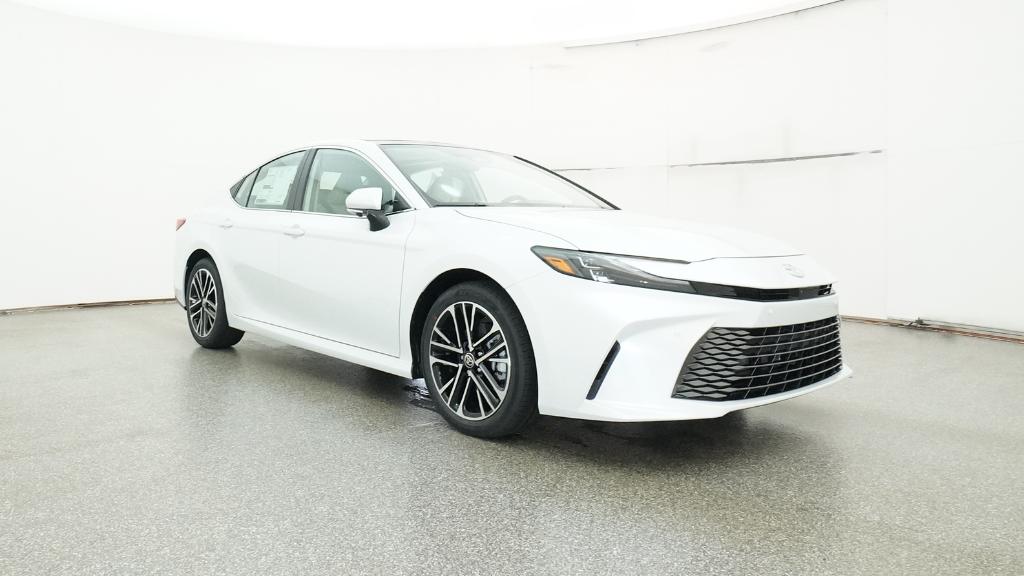 2025 Toyota Camry XLE photo 30