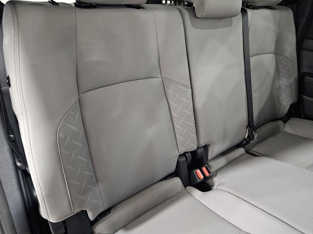 2025 Toyota Tacoma SR5 photo 15