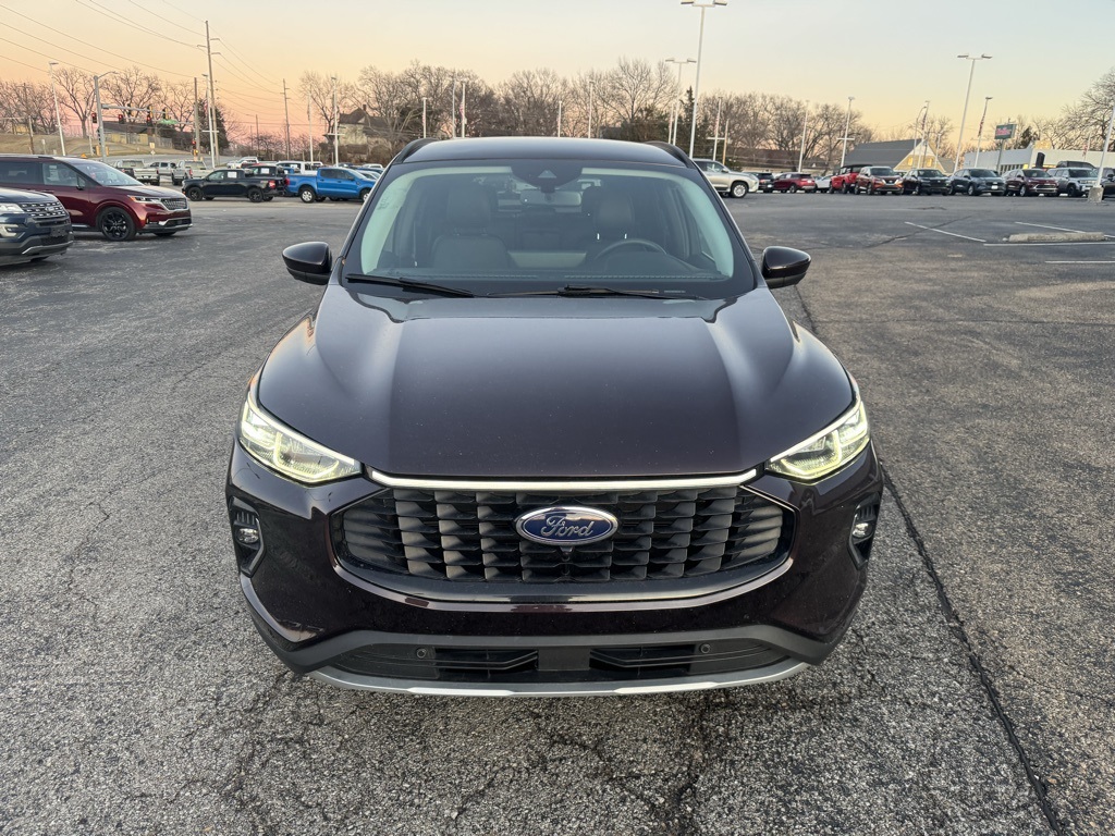Used 2023 Ford Escape Platinum with VIN 1FMCU9JA8PUB33472 for sale in Kansas City