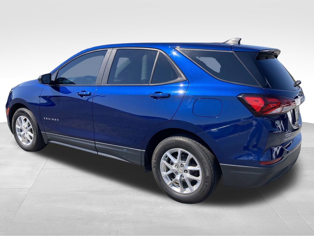 2022 Chevrolet Equinox LS photo 5