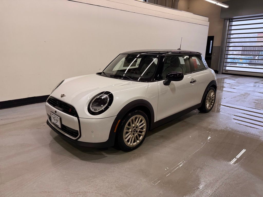 2026 MINI Hardtop 2 Door S's photo