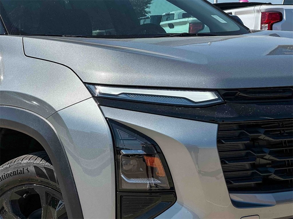 2026 Chevrolet Equinox LT photo 4