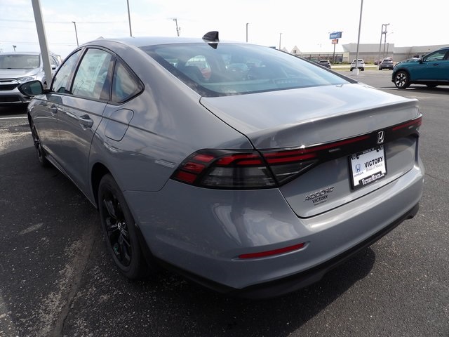 2025 Honda Accord SE photo 5