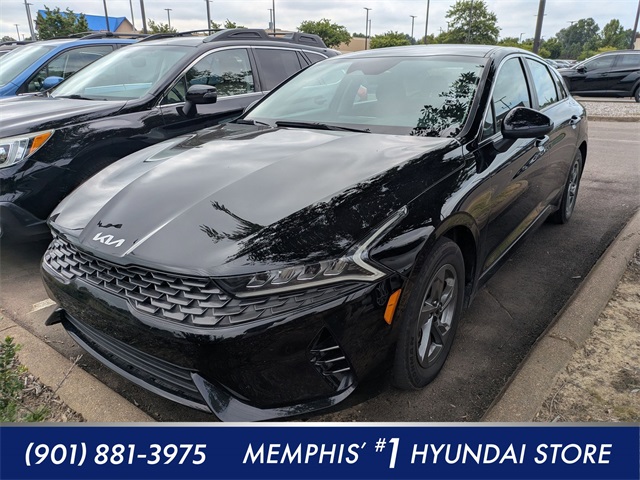 Used 2022 Black Kia LXS image 1