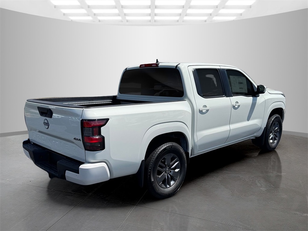 2025 Nissan Frontier Crew Cab SV photo 6