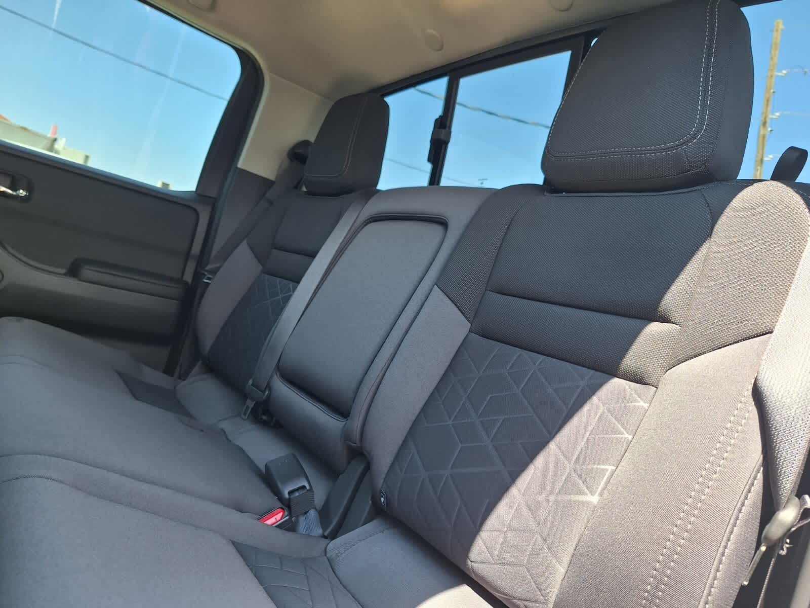2025 Nissan Frontier Crew Cab SV photo 20