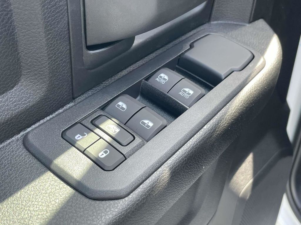 2025 Ram 2500 Tradesman photo 22