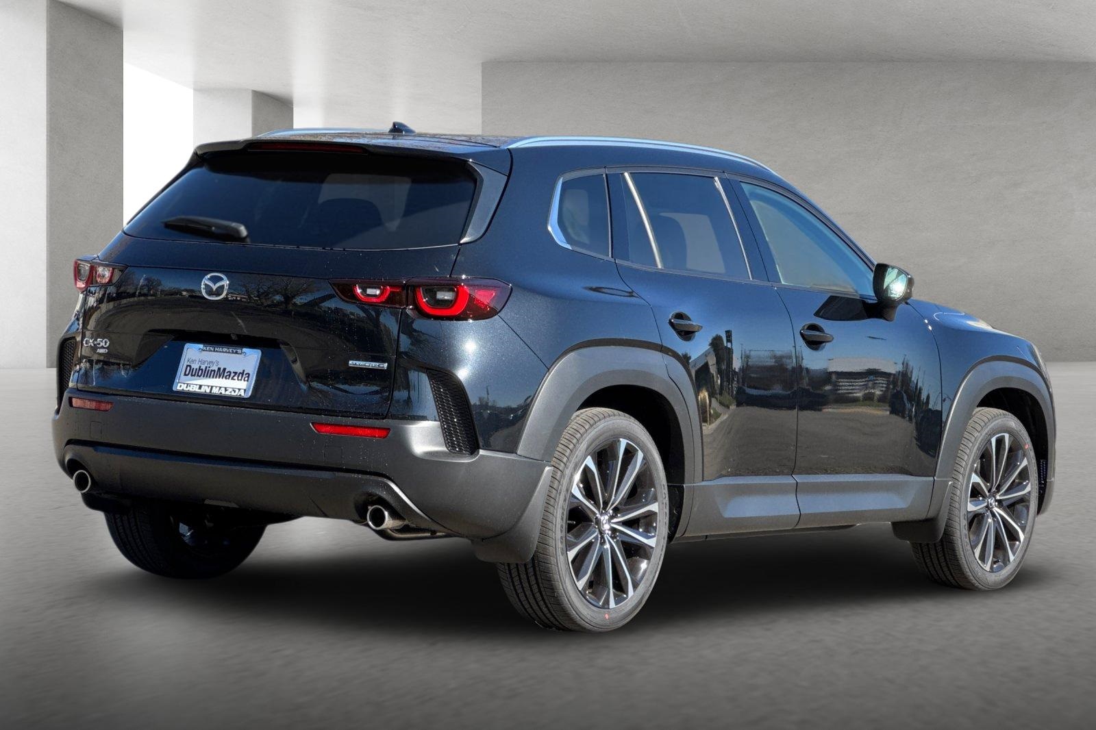 2025 Mazda CX-50 2.5 Premium Plus photo 3