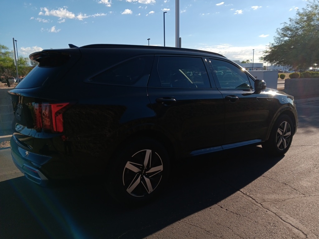 2023 Kia Sorento S photo 5
