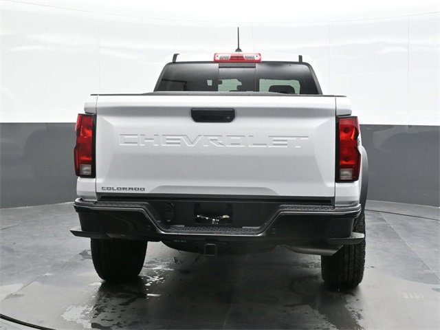 2026 Chevrolet Colorado Trail Boss photo 2