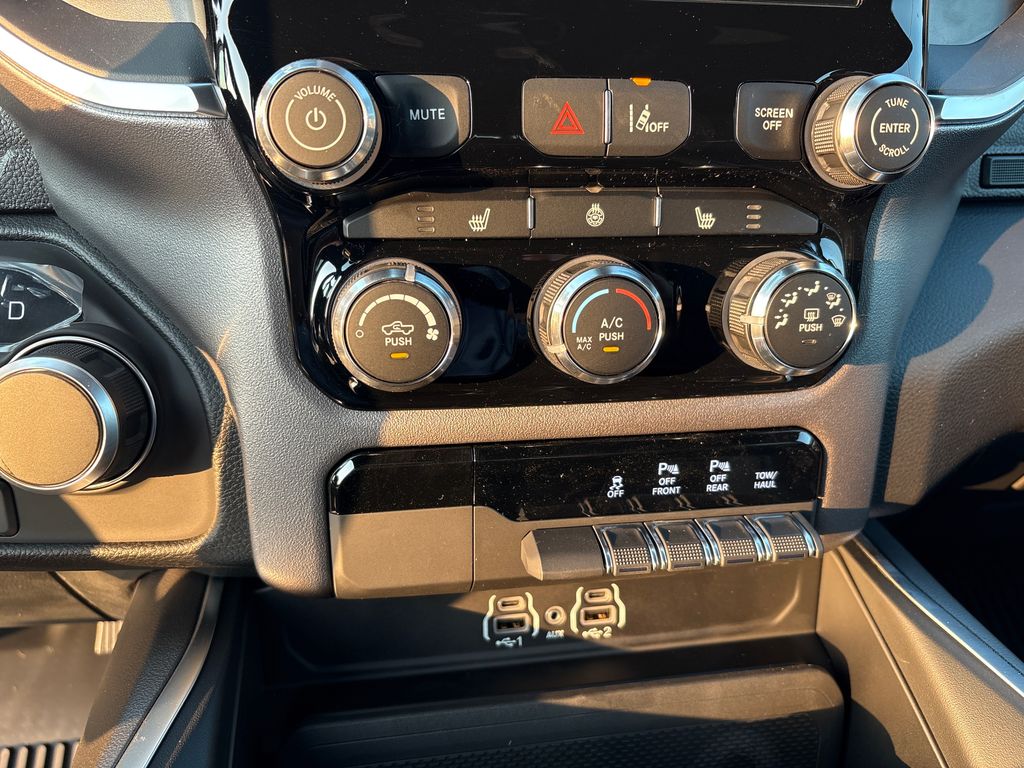 2025 Ram 1500 Big Horn Lone Star photo 17