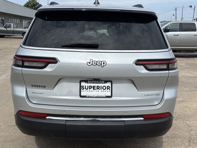 2025 Jeep Grand Cherokee Limited photo 3