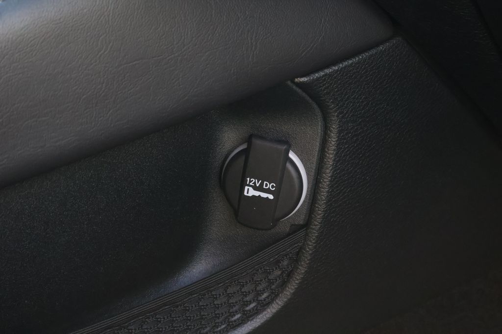2018 Dodge Challenger R/T photo 30