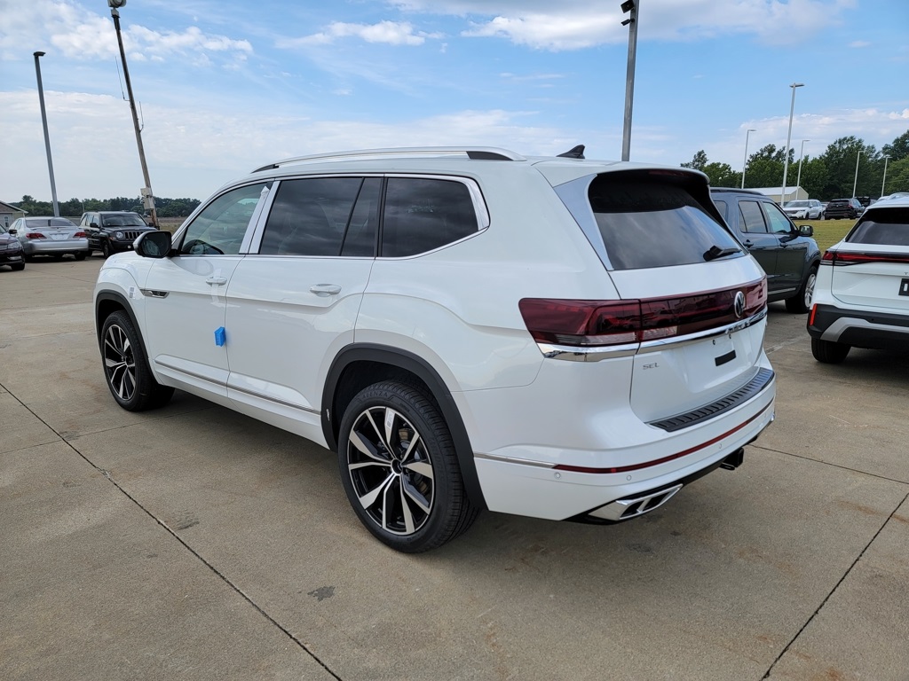 2026 Volkswagen Atlas SEL Premium R-Line photo 4