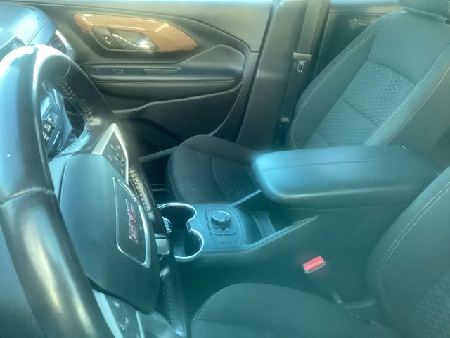 2020 Gmc Terrain SLE photo 16