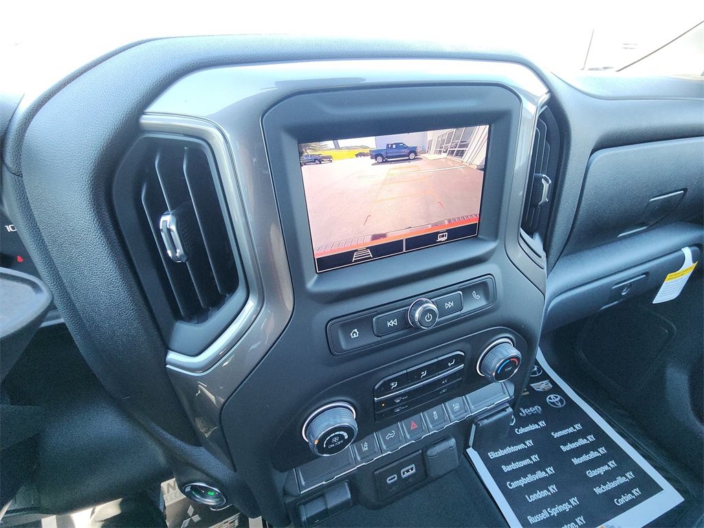 2025 Chevrolet Silverado 2500HD Custom photo 17