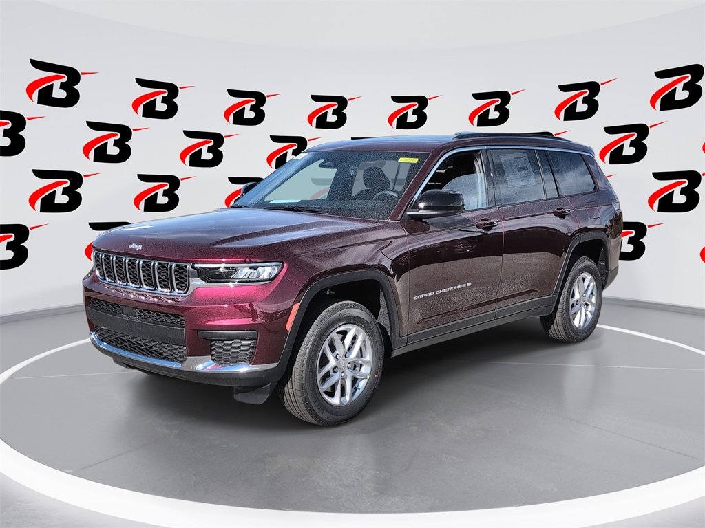 2025 Jeep Grand Cherokee L Laredo's photo