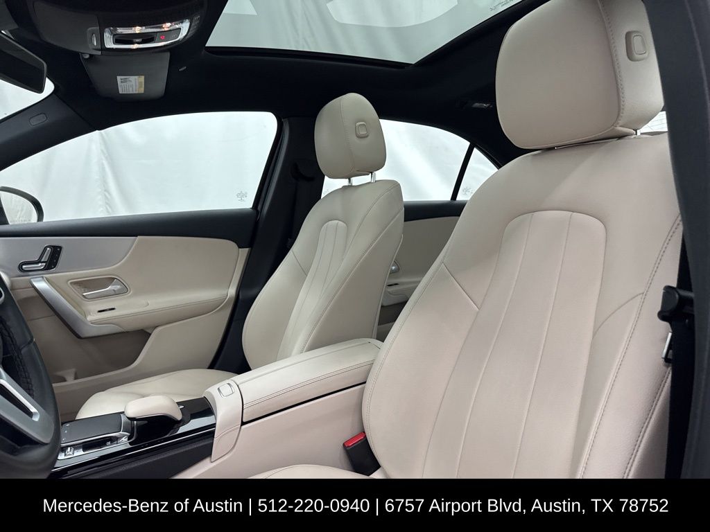 2019 Mercedes Benz A 220 photo 9