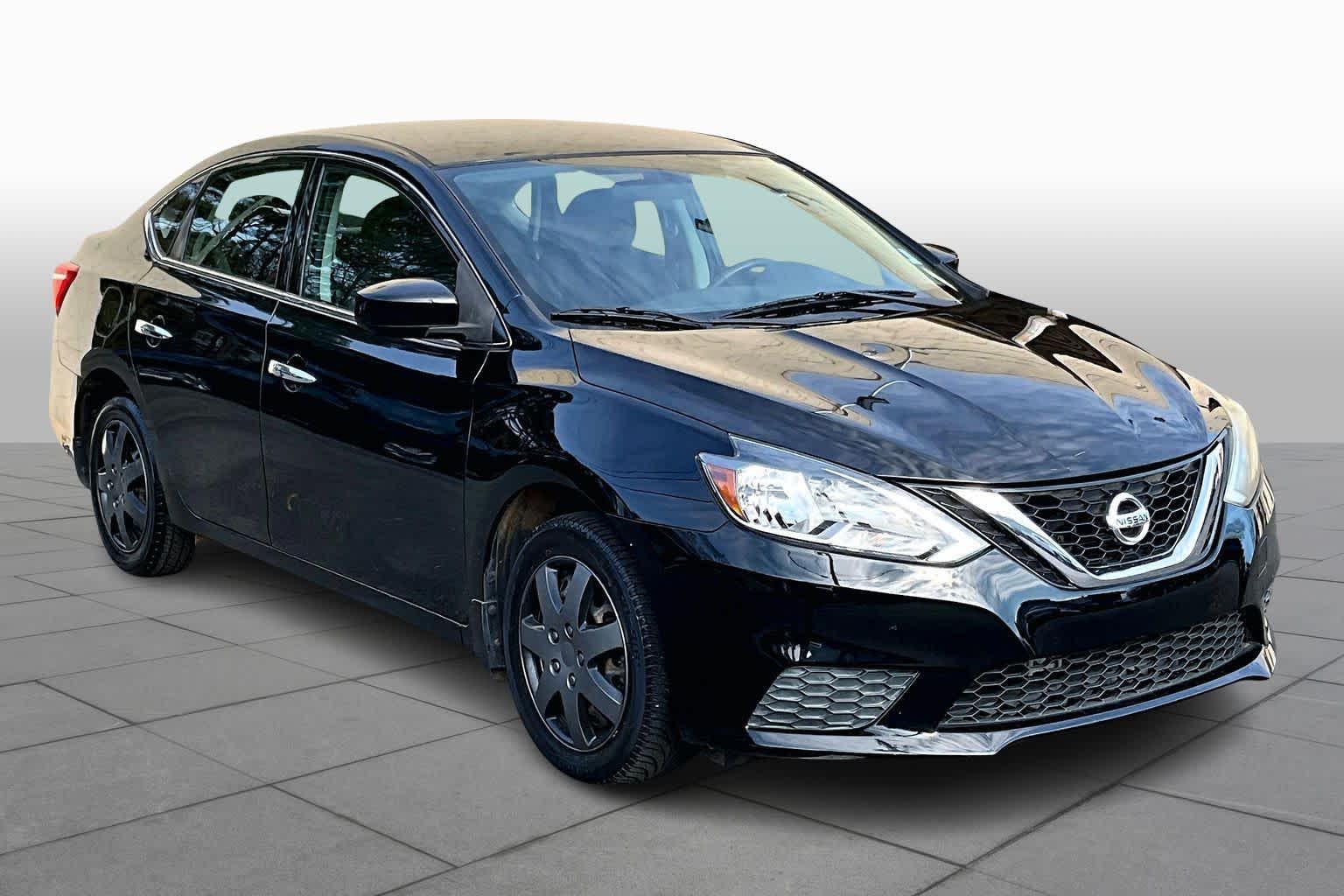2017 Nissan Sentra SV photo 2