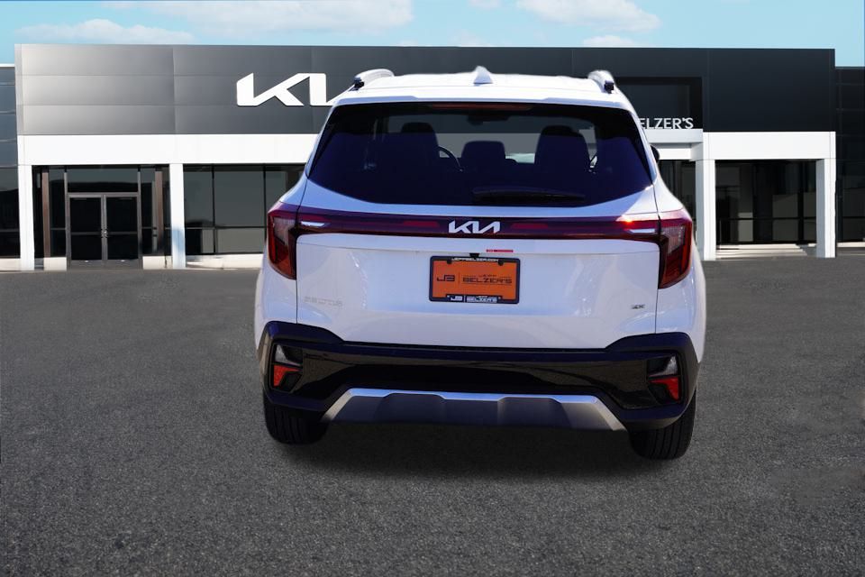 2026 Kia Seltos S photo 2
