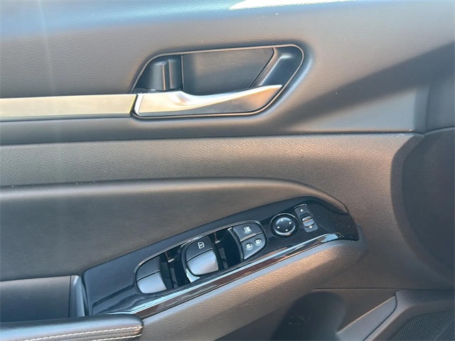 2023 Nissan Altima 2.5 SV photo 26