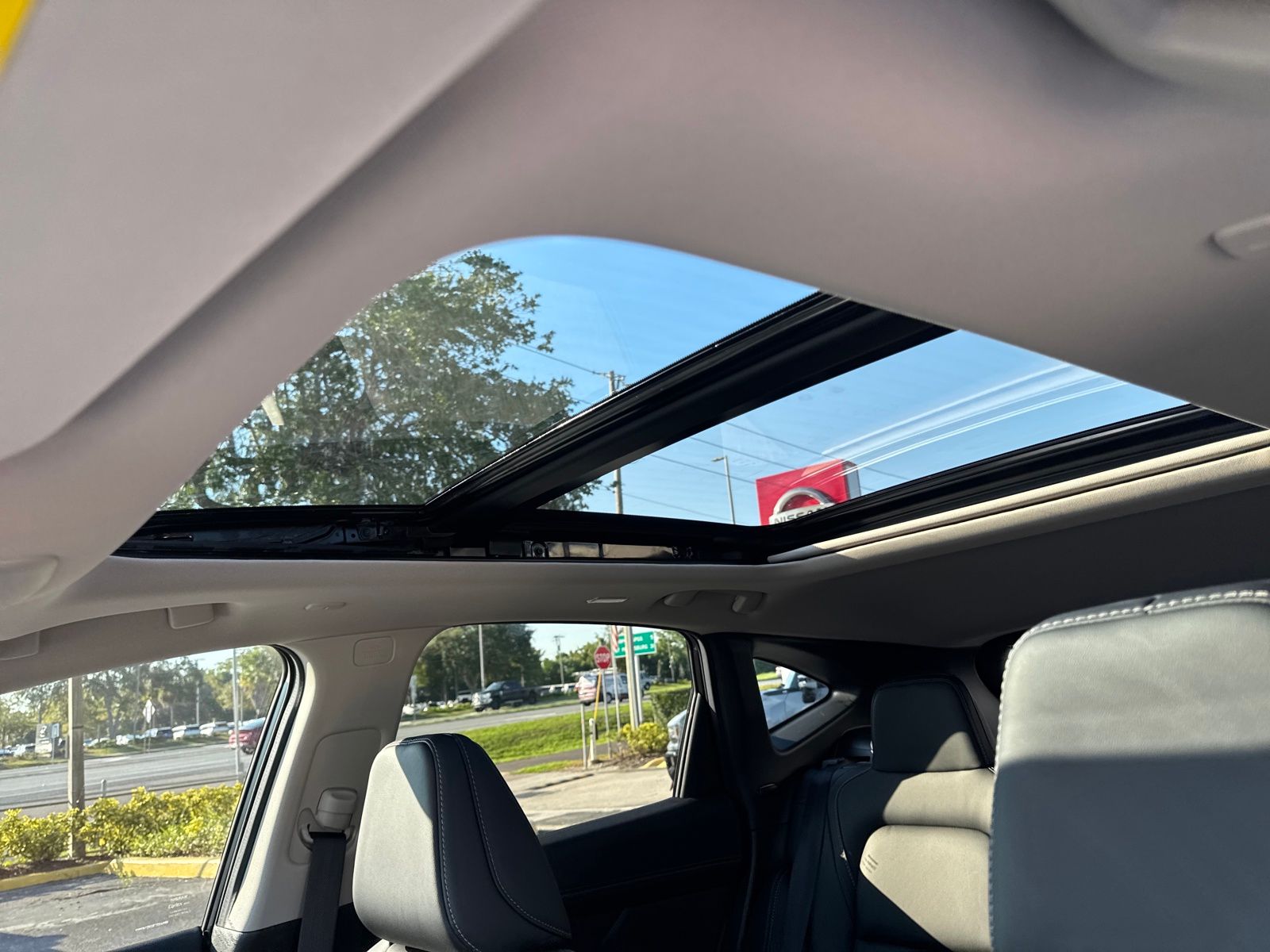 2025 Nissan Murano SL photo 25