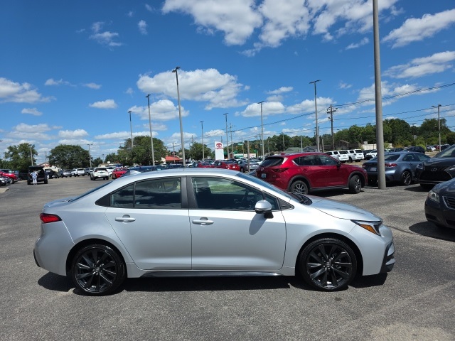 Used 2024 Toyota Corolla SE with VIN 5YFS4MCE3RP187510 for sale in Northfield, Minnesota