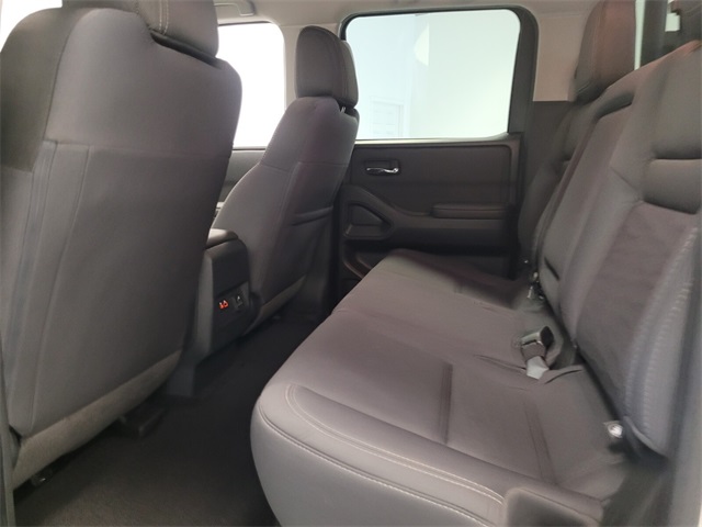 2024 Nissan Frontier SV Crew Cab photo 5