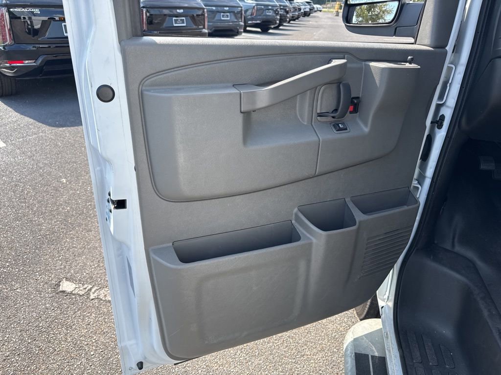 2023 Chevrolet Express Cargo 2500 photo 15