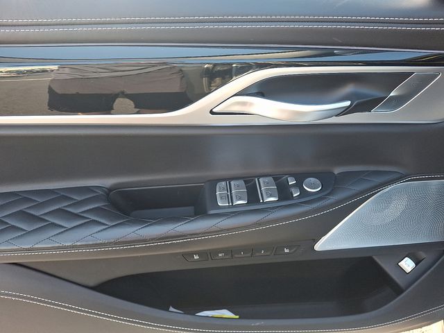 2022 Bmw M760Li photo 10