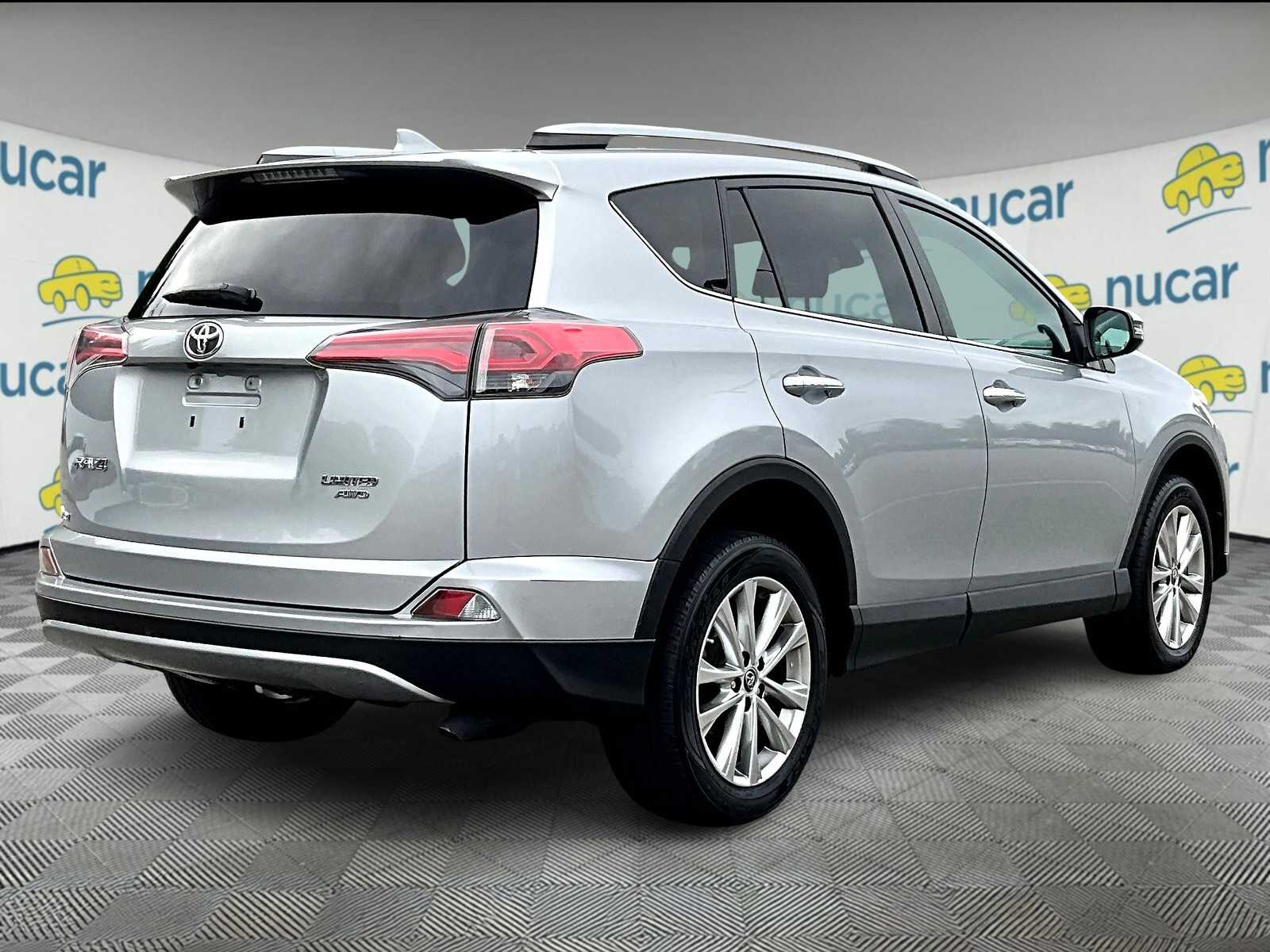 2018 Toyota RAV4 Limited photo 5